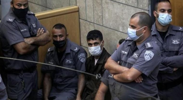 هل نقل الاحتلال قائد عملية "انتزاع الحرية"من سجن جلبوع؟