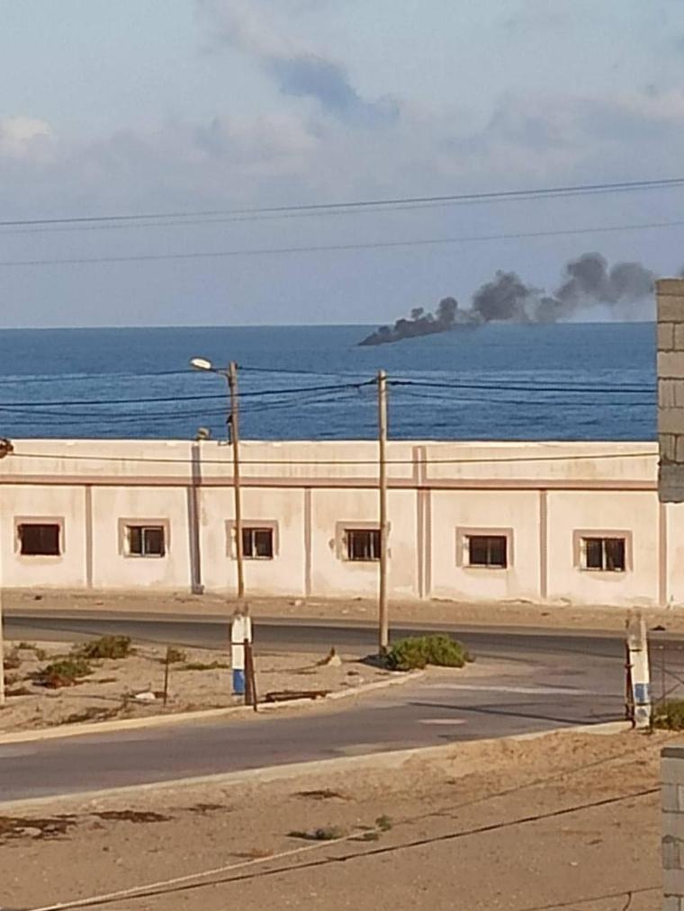 حرق مركب.jpg