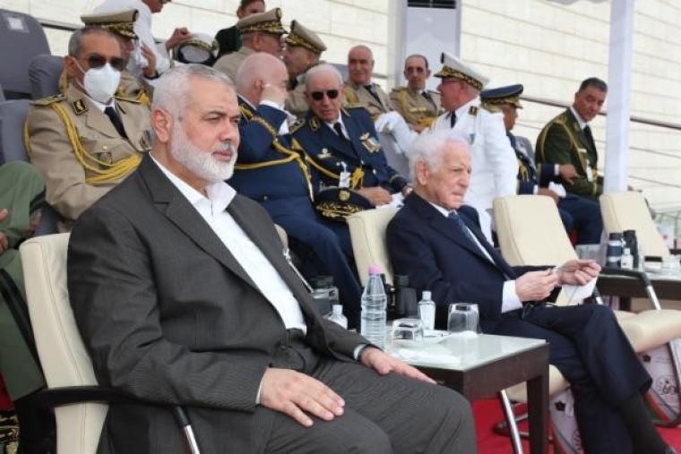 هنية ووفد من قيادة حماس يشاركان في ذكرى الاستقلال الجزائري