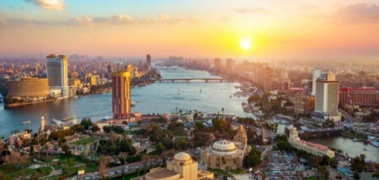 كم سجلت درجة الحرارة في القاهرة اليوم الاثنين 17/7/20232؟