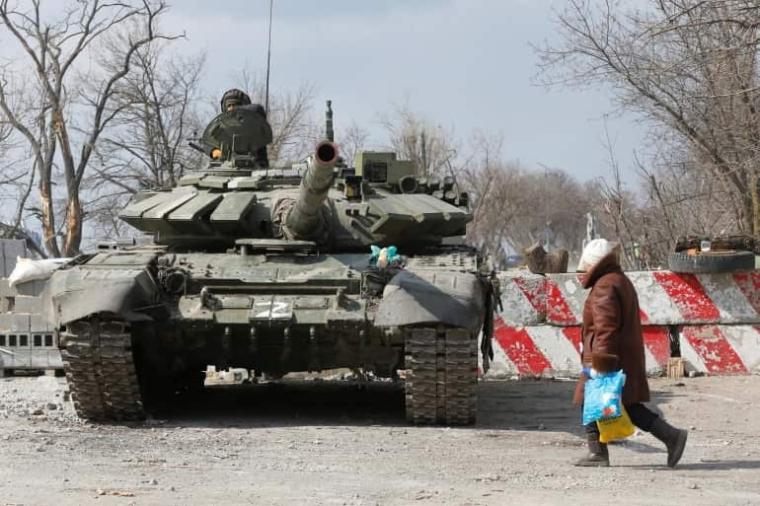 دبابة روسية في اوكرانيا