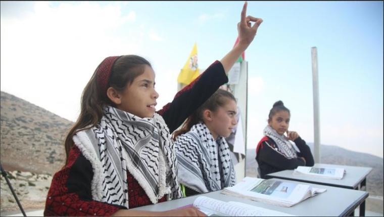 طلا ب مدارس القدس.jpg