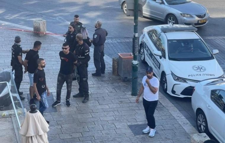 قناة "إسرائيلية" تزعم : الفلسطيني الذى اعتقل في يافا اعترف بالتخطيط لتنفيذ عملية إطلاق نار
