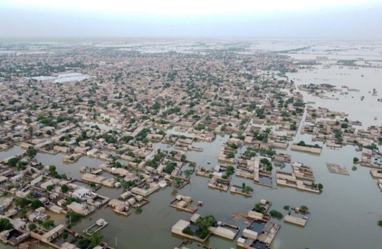 فيضانات باكستان.jpg