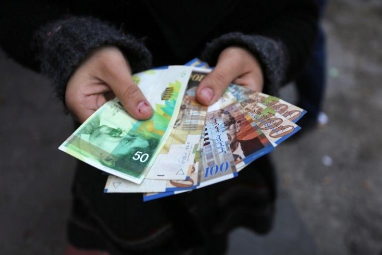 "مالية غزة" تعلن موعد صرف رواتب الموظفين عن شهر مارس2023م