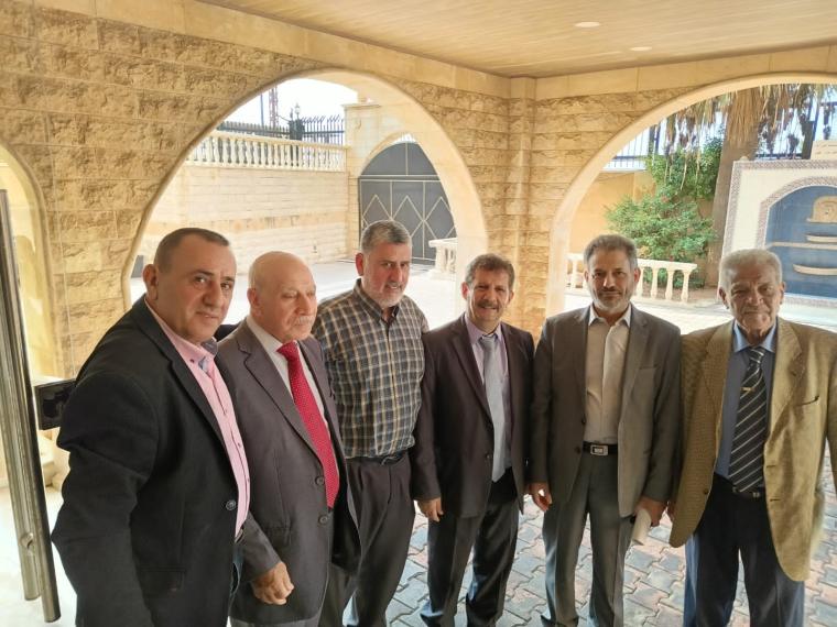 القيادي المدلل.