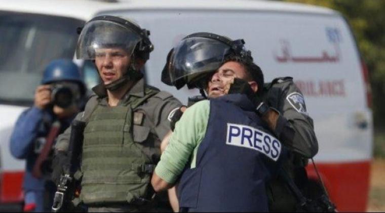 الباحث د. حمدونة : سلطات الاحتلال تتصدر قائمة الانتهاك فى العالم بحق الصحفيين