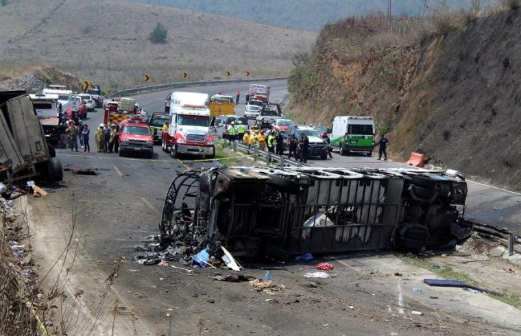 حادث مروري في باكستان.jpg