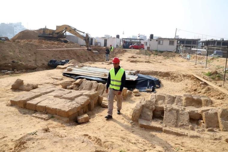 اكتشاف مقبر رومانية شمال غزة اليوم 2022