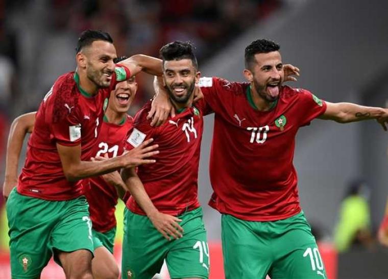نجم المنتخب المغربي يقترب من اللعب بالدوري الإنجليزي الممتاز