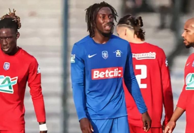 مقتل اللاعب عادل سانتانا ميندي
