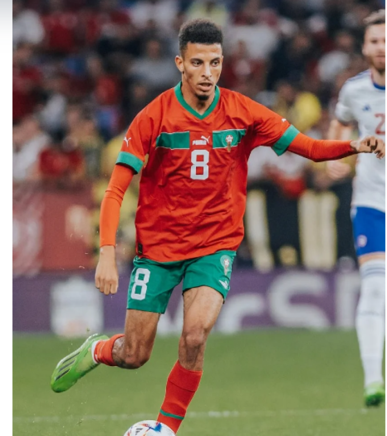لاعب المنتخب المغربي.PNG