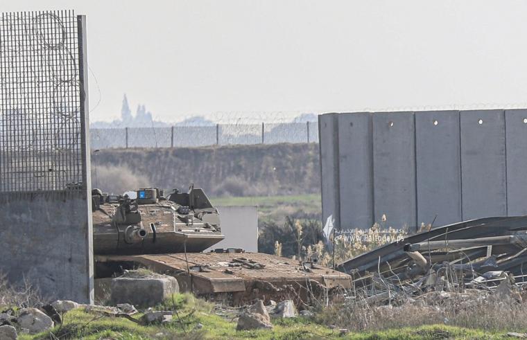 دبابات الاحتلال شرق غزة.jpg