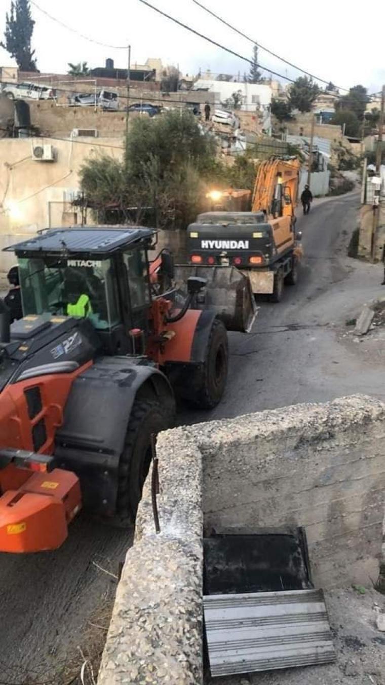 هدم منزل.jpg