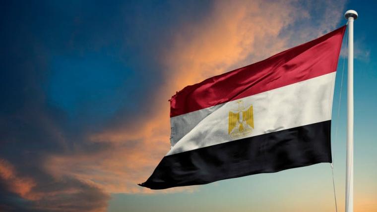 ما سبب اقتراض مصر الأموال من الإمارات..!؟