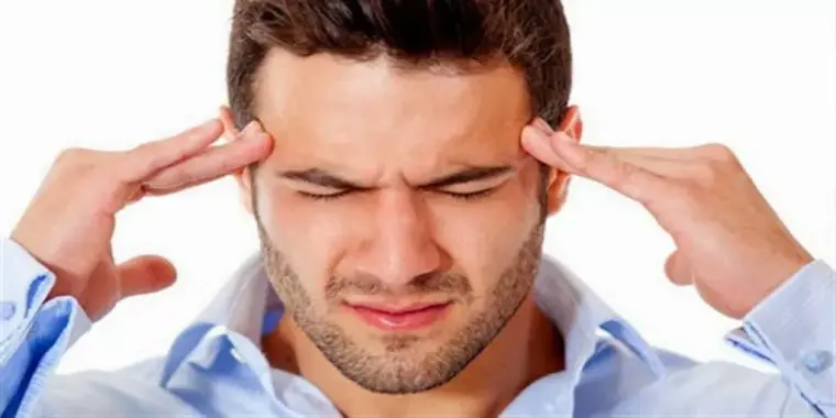 تعبيرية- صداع نتيجة قرب وقوع الزلزال