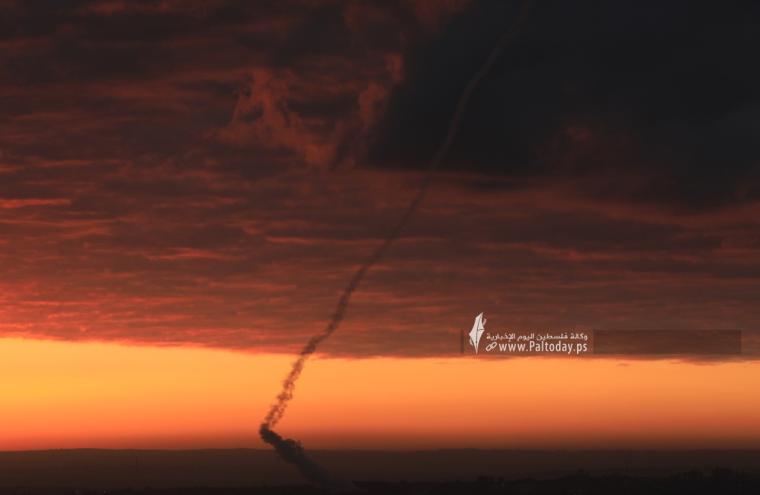 رشقة صاروخية (5).JPG