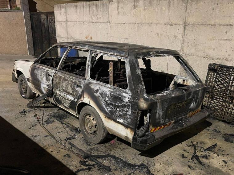 حرق  سيارة فلسطينية في نابلس اليوم 2023