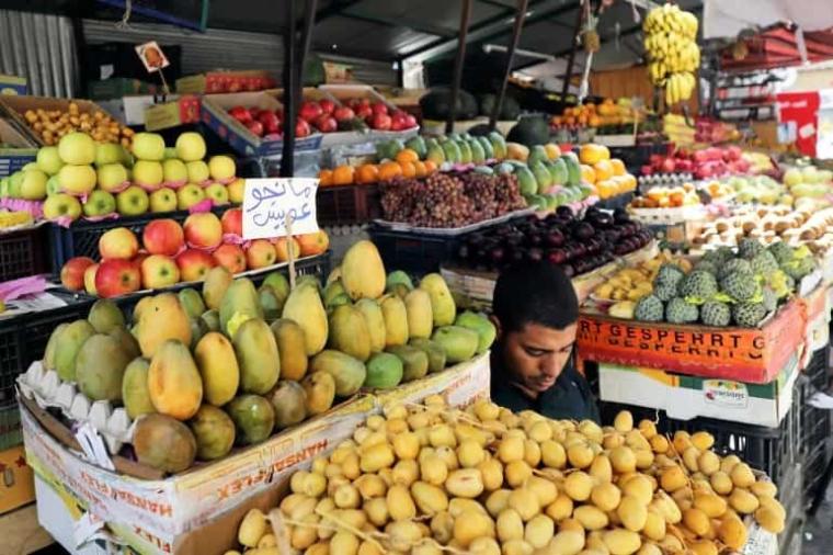 تجار فاكهة في غزة