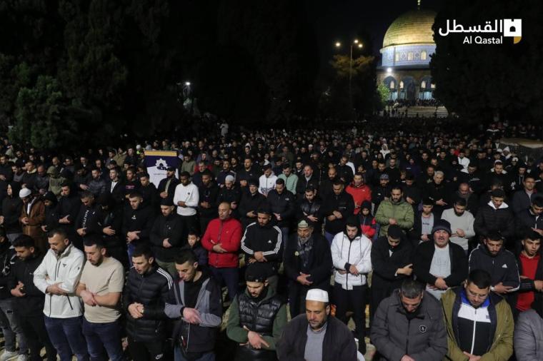 المصلين في الاقصى