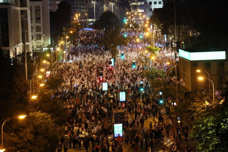 تظاهرة.jpg