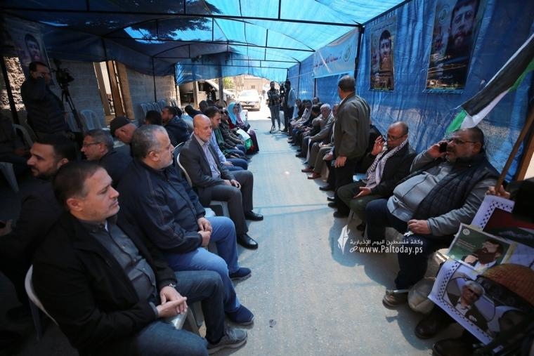 خيمة تضامن مع الشيخ خضر عدنان 3.jpg