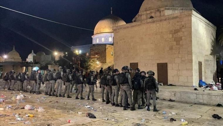 قوات الاحتلال تعتدي على المسجد الأقصى 2023