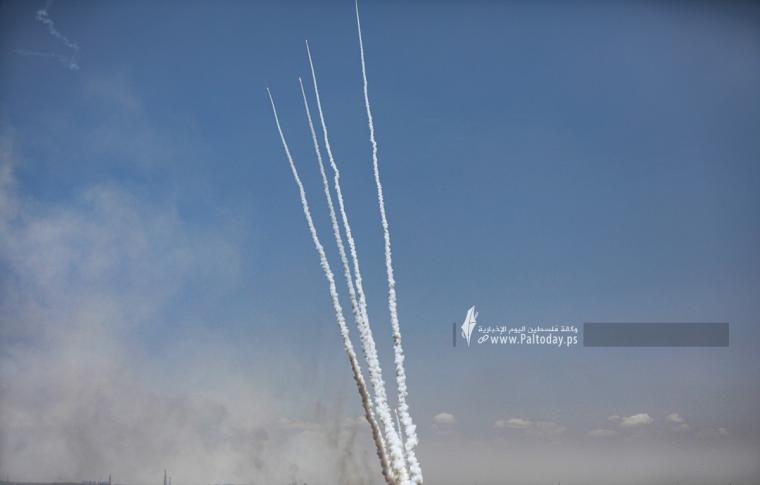 رشقات الصاروخية تجاه المدن المحتلة (5).JPG