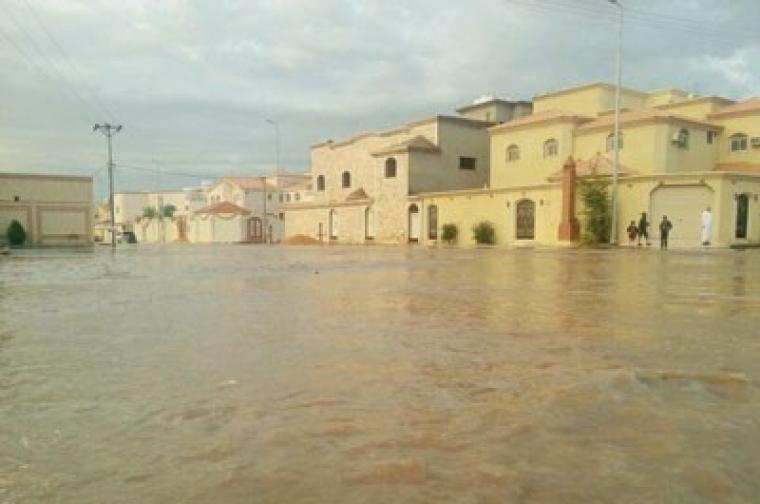 سيول منطقة عسير