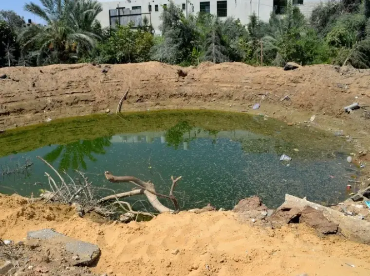 بحيرة مياه عادمة