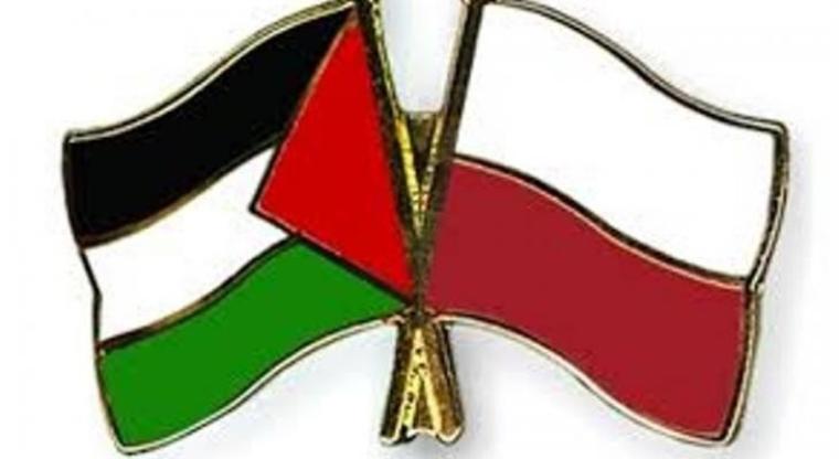 علما فلسطين وبولندا.jpg