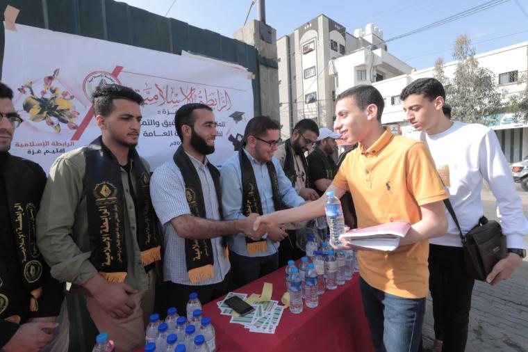 الرابطة الإسلامية تستقبل طلبة الثانوية العامة في مدينة غزة