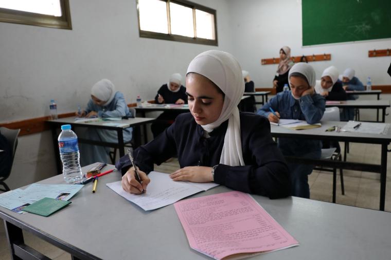 بالاسماء رابط فحص نتائج الثانوية العامة 2023 فلسطين غزة والضفة