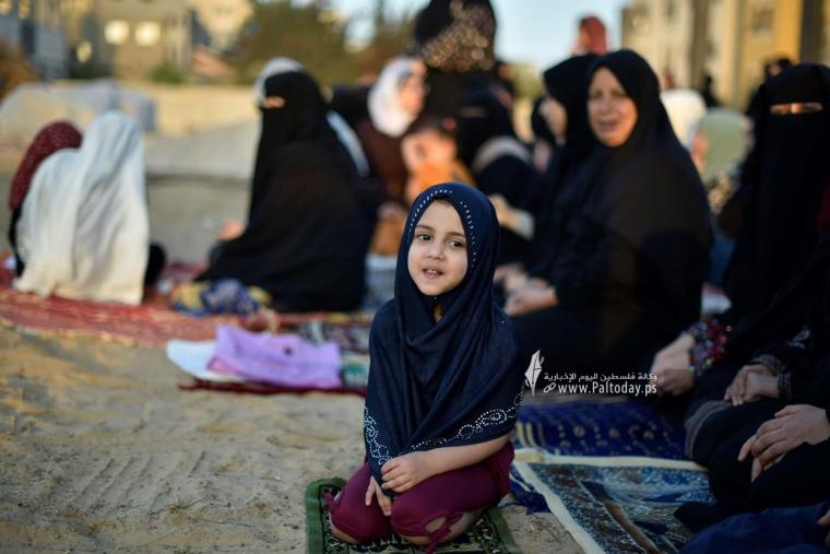 نارية.. رسائل معايدة تهنئة عيد الفطر 2026 قصيرة ومكتوبة للأصدقاء والاهل