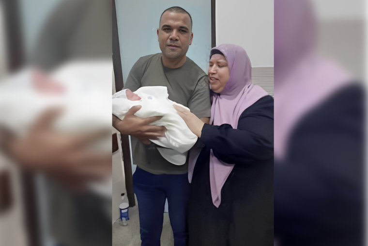 المواطن محمود سالم يرزق بطفلة بعد 17 عاماً