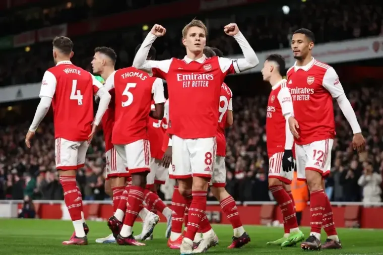 فولهام يفرض التعادل على آرسنال في الدوري الإنجليزي