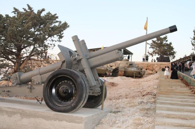 متحف حزب الله العسكري .. أول متحف يروي حكاية مقاومته للاحتلال الصهيوني، يتضمن أسلحة غنمها خلال حرب صيف 2006 (3).jpeg