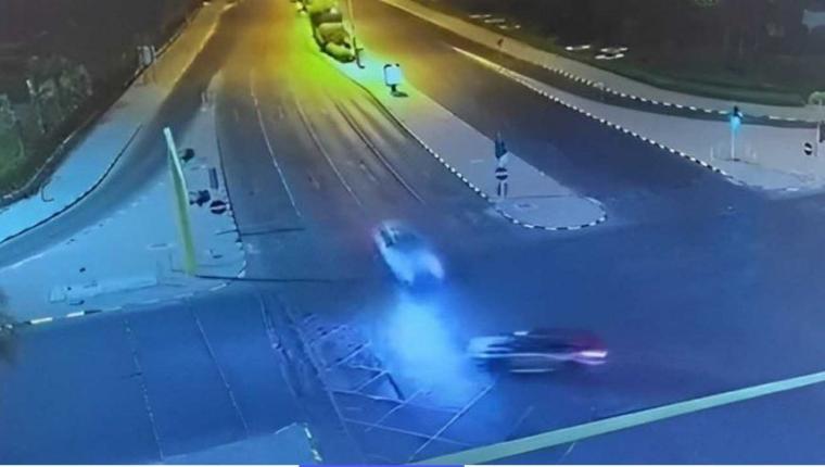 حادث فاطمة المؤمن -فيديو حادث الفاشنيستا الكويتية فاطمة المؤمن كامل