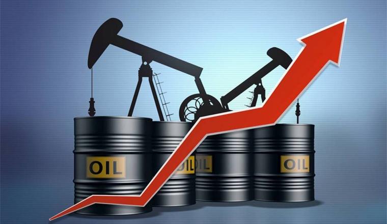 أسعار النفط ترتفع إلى أعلى مستوى منذ عام.. كم وصل سعر البرميل؟