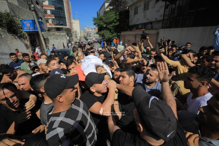 تشييع جثامين 5 شهداء ارتقوا شرق غزة أمس