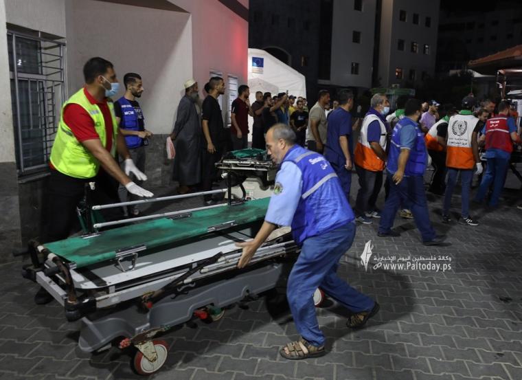 إصابات في صفوف المواطنين وأضرار كبيرة في منازلهم إثر تدمير قوات الاحتلال لمسجد الشيخ أحمد ياسين بمخيم الشاطئ (1 (7).JPG