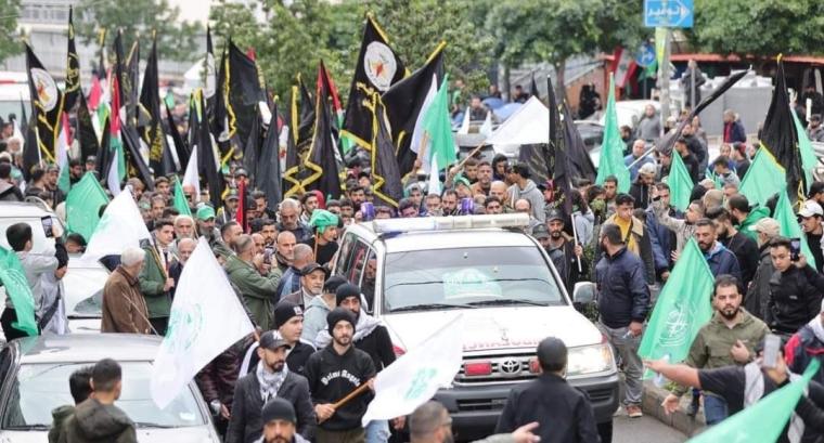من تشييع الشهيد  القائد صالح العاروري ورفيقيه الشهيدين عزام الأقرع ومحمد الريس  في بيروت