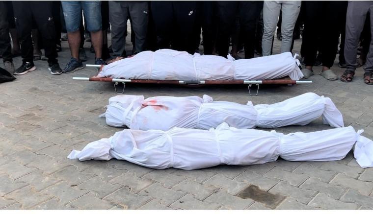 شهداء بمجرزة إٍسرائيلية على غزة