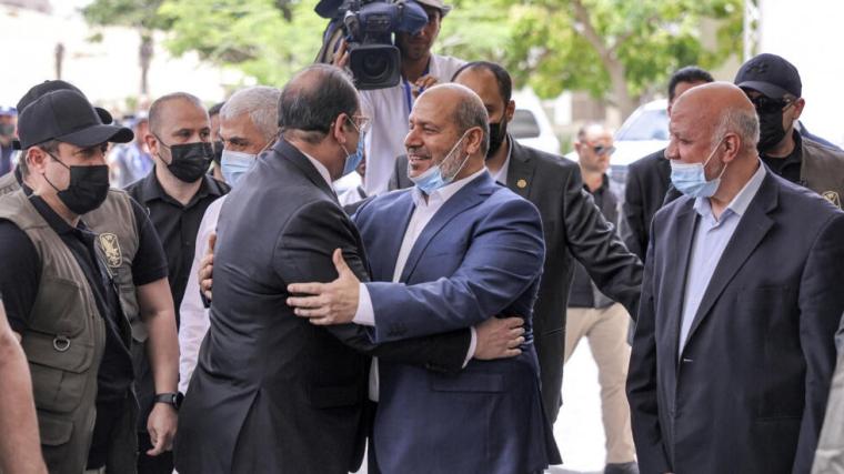 وفد من حماس يلتقي بالوفد المصري في غزة (ارشيفية)