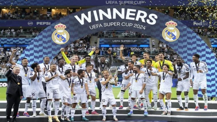 ريال مدريد يحمل كأس السوبر الأوروبي