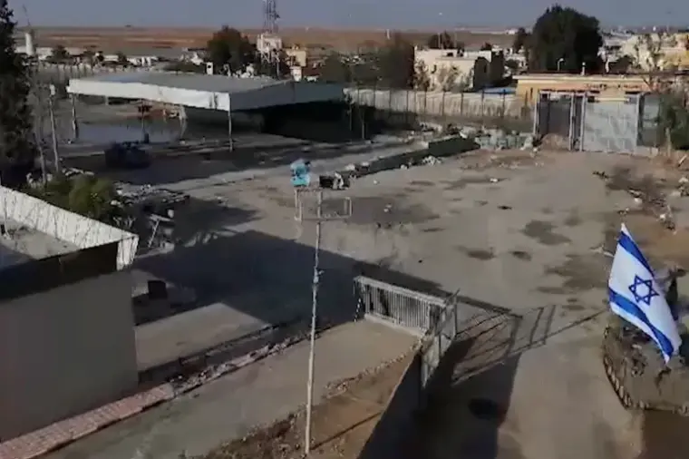 الاحتلال على معبر رفح