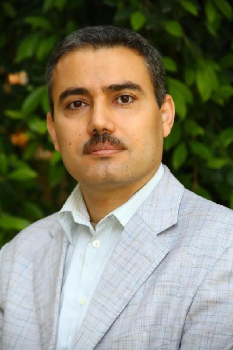 الكاتب- وسام أبوشمالة