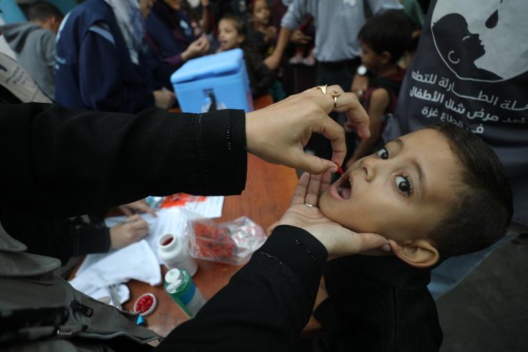 المرلحة الثانية من تطعيم ضد شلل الأطفال في غزة (13).JPG