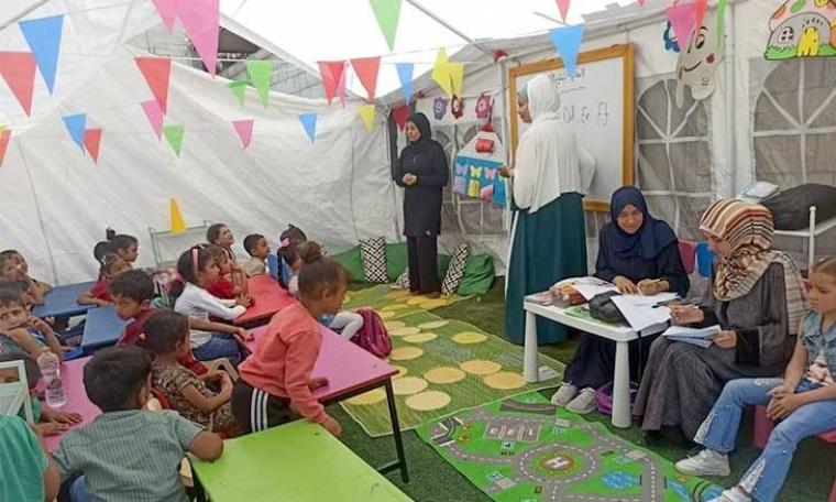 خيمة دراسية في غزة