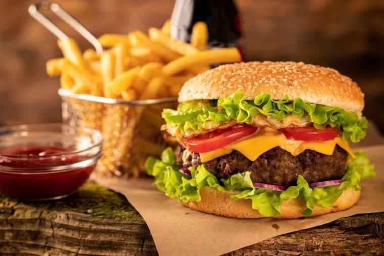 أضرار الوجبات السريعة